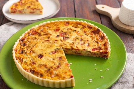 Herzhafter Kuchen mit Paprika und Ricotta