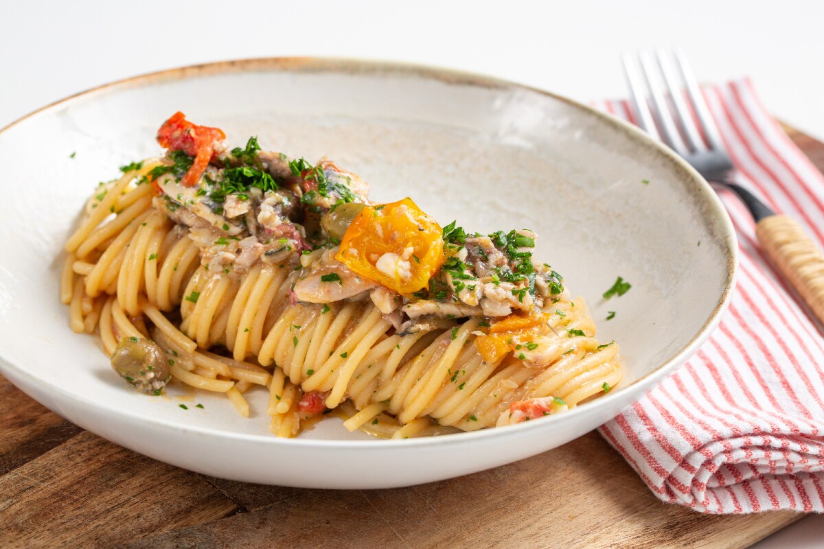 Pasta mit einfachen Fischen