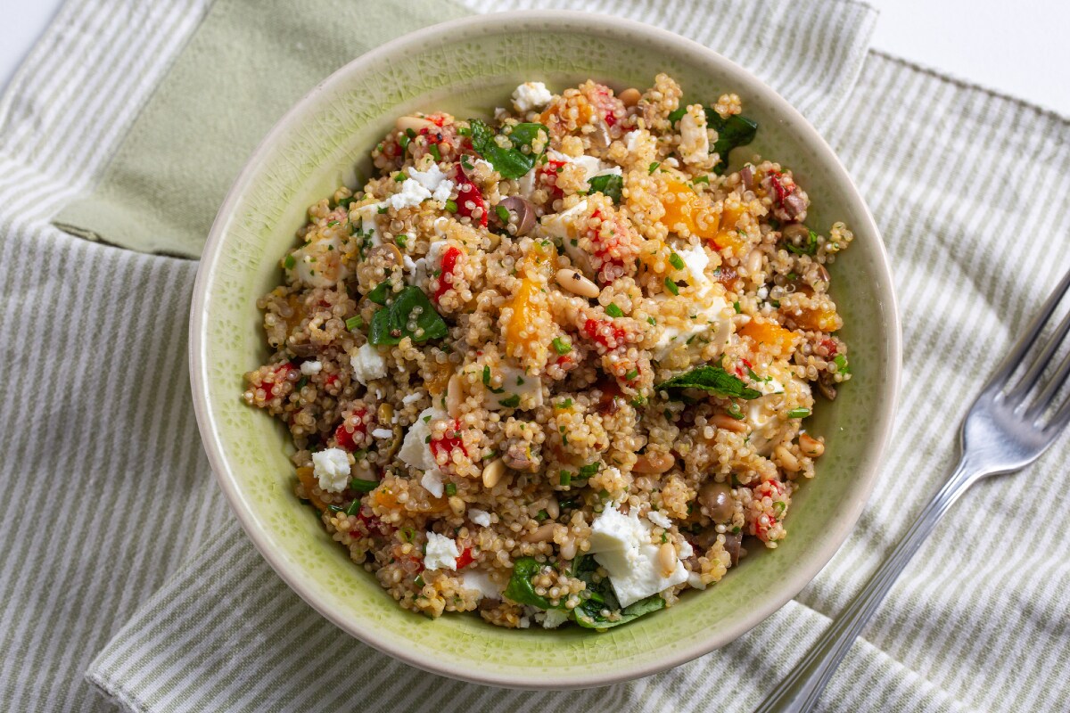 Vegetarischer Quinoa-Salat