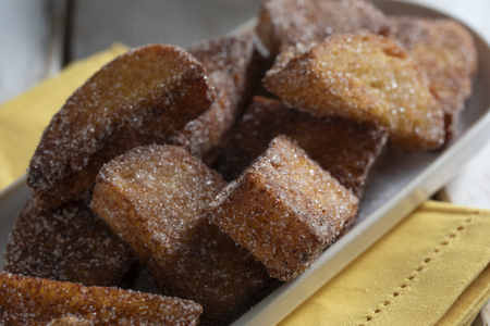 Süßes gebratenes Brot