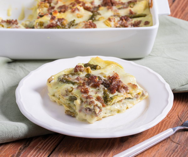 Lasagne mit Spargel und Wurst