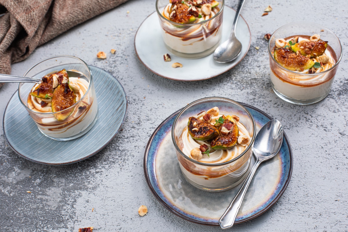 Mousse mit Feigen und Trockenfrüchten