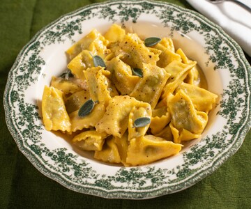 Ravioli del Plin mit Bratenfond