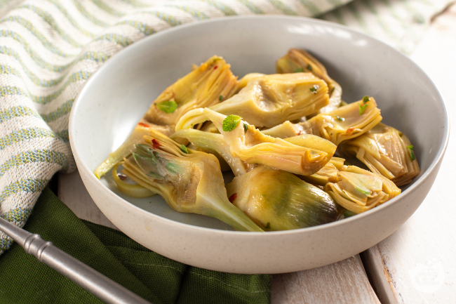 Gekochte Artischocken - Italienische Rezepte von GialloZafferano Gekochte Artischocken - Italienische Rezepte von GialloZafferano