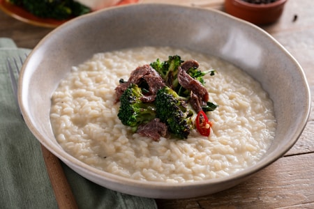 Risotto mit Stracchino, Brokkoli und Sardellen