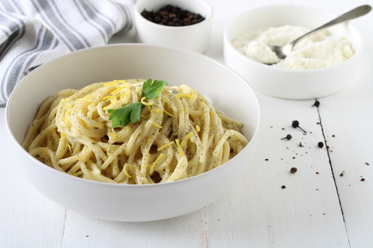 Spaghetti mit Zitrone