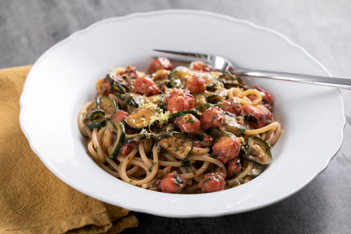 Pasta mit Oktopus und Zucchini