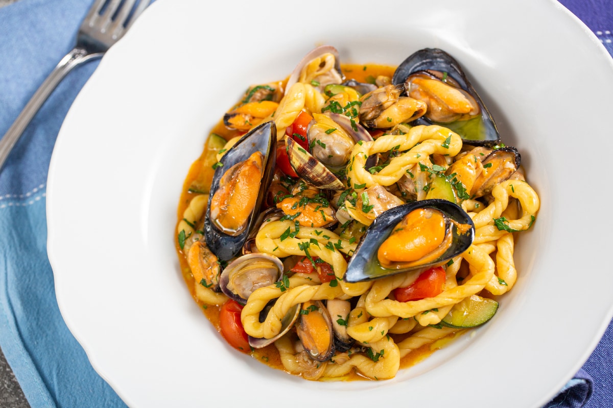 Lorighittas mit Meeresfrüchtesauce