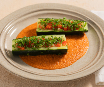 Gefüllte marinierte Gurken