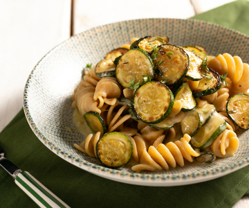Pasta mit Zucchini und Stracchino