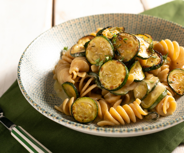 Pasta mit Zucchini und Stracchino