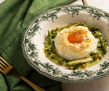 Eierwolken und Spargel