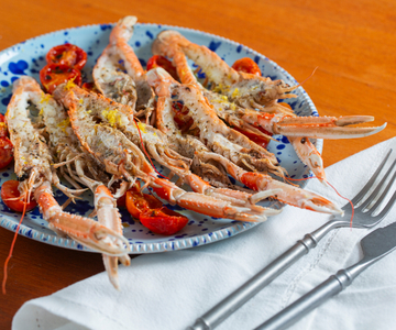 Im Ofen gebackene Scampi