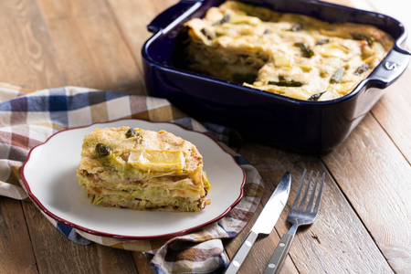 Lasagne aus Pane Carasau mit Spargel