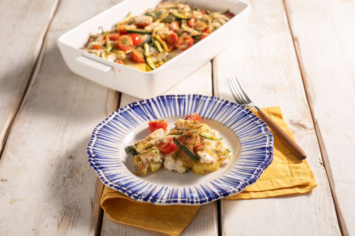 Gratinierter Wolfsbarsch mit Tomaten, Kartoffeln und Zucchini