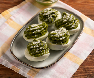 Gefüllte Eier mit Pesto