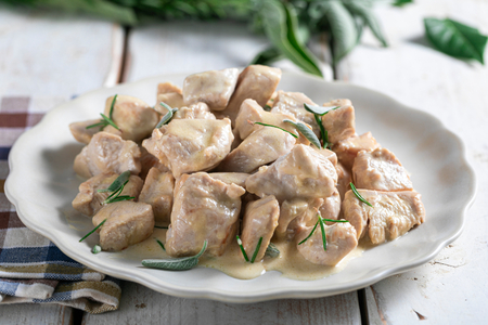 Weiches Putenfleisch in der Pfanne