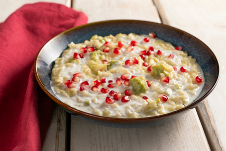 Risotto mit Romanesco, Granatapfel und Kefir
