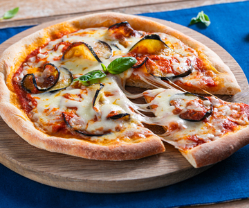 Pizza mit Auberginen alla Parmigiana