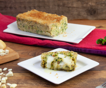 Zucchini-Gateau mit schmelzendem Kern