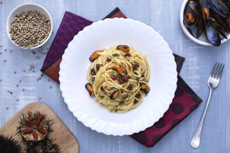 Spaghetti mit Miesmuscheln und Seeigeln