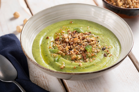 Zucchini-Kartoffel-Cremesuppe