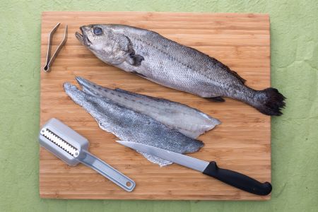 Wie man die Adlerfisch putzt