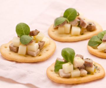 Fladen mit Porchetta und Provolone