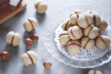 Haselnuss-Ladyküsse