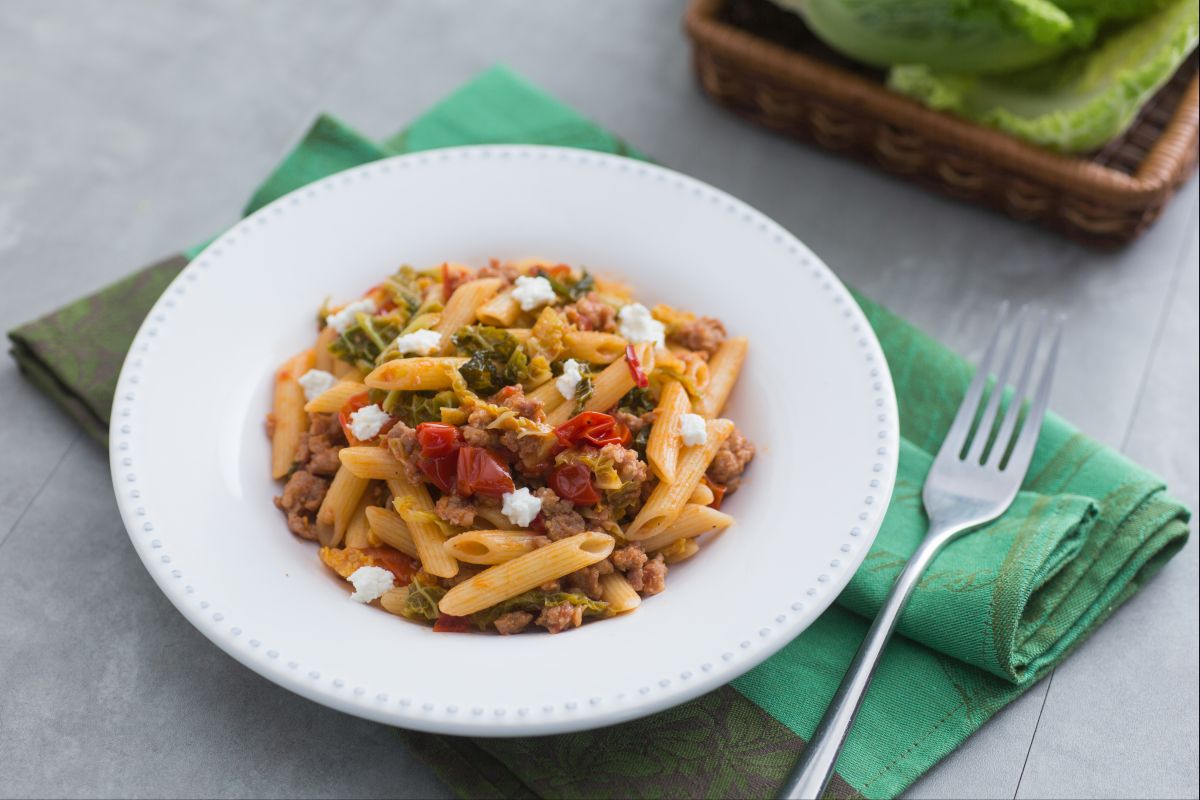 Pasta mit Wirsing und Wurst