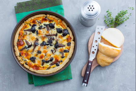 Herzhafter Kuchen mit Stockschwämmchen