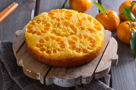 Umgedrehter Mandarinenkuchen