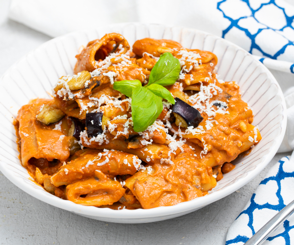 Paccheri mit gebratener Auberginencreme