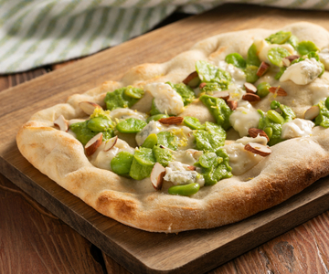 Pinsa mit Gorgonzola