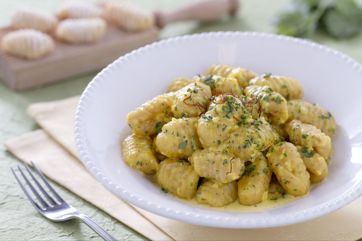 Gnocchetti mit Schinken und Safran