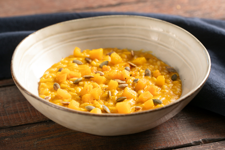 Kürbisrisotto mit Kürbiskernen