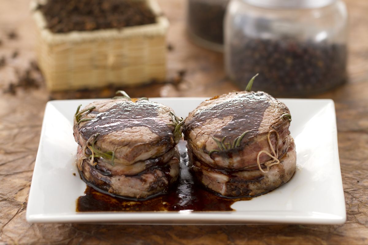 Filetmedaillons mit Balsamico-Essig