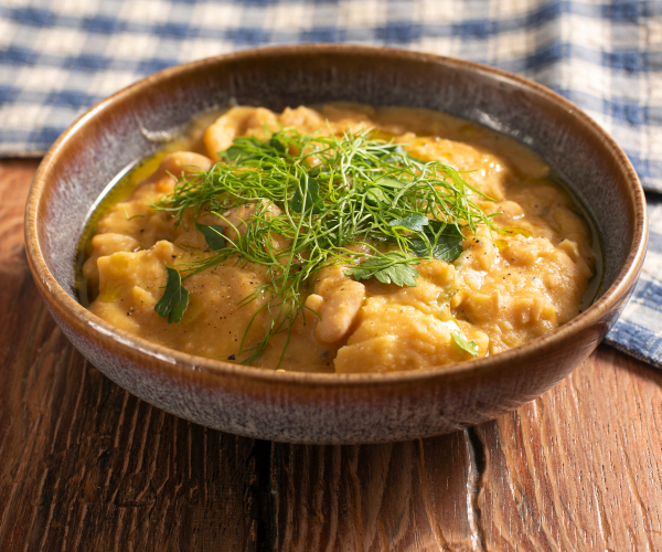 Cremige Cannellini-Bohnensuppe mit Maltagliati