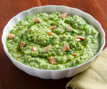 Zucchini-Mandel-Pesto