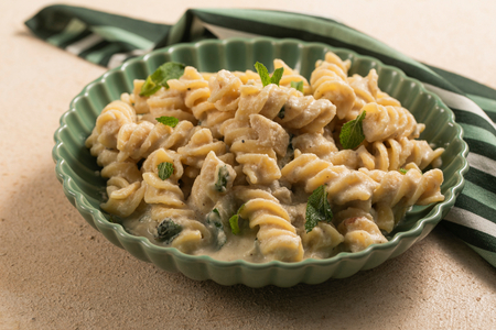 Cremige Pasta mit Auberginen (ohne Tomatensoße)