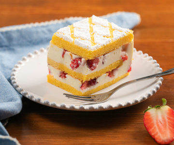 Erdbeerkuchen mit weißer Schokolade