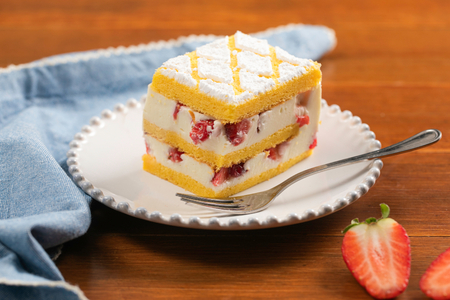 Erdbeerkuchen mit weißer Schokolade