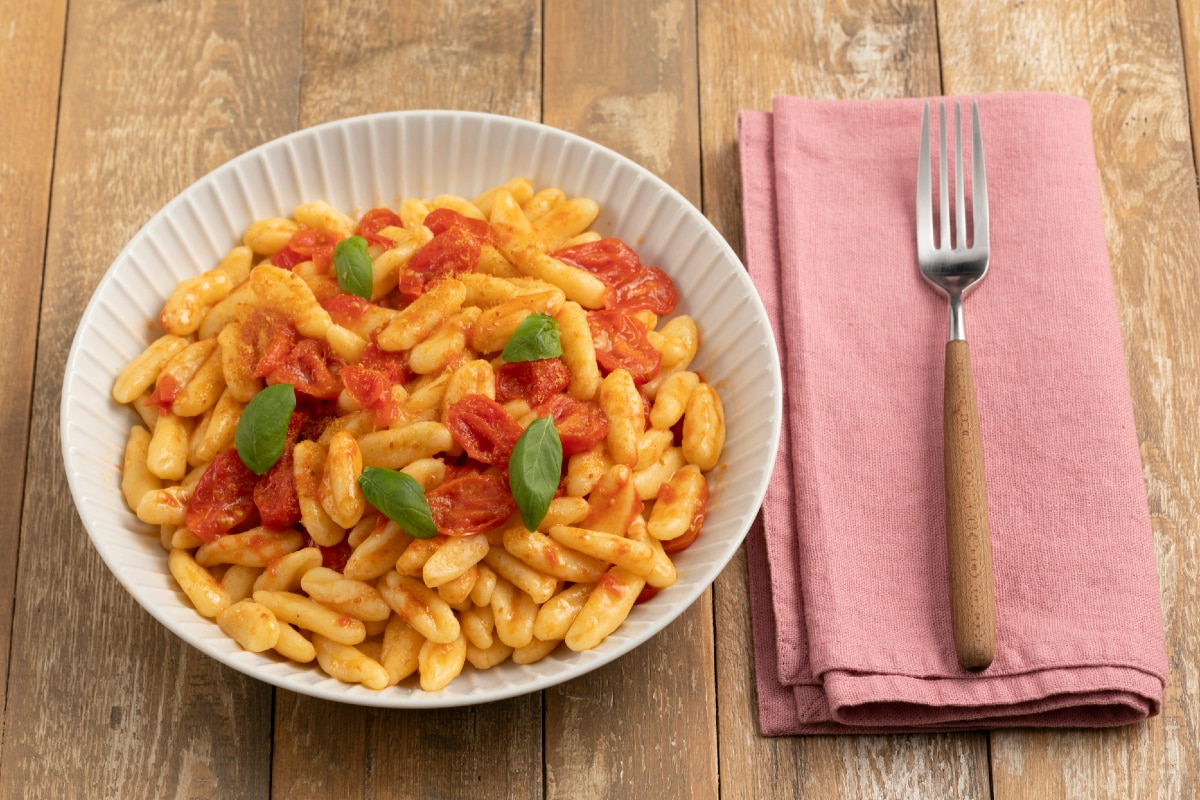Cavatelli mit Bottarga und Kirschtomaten