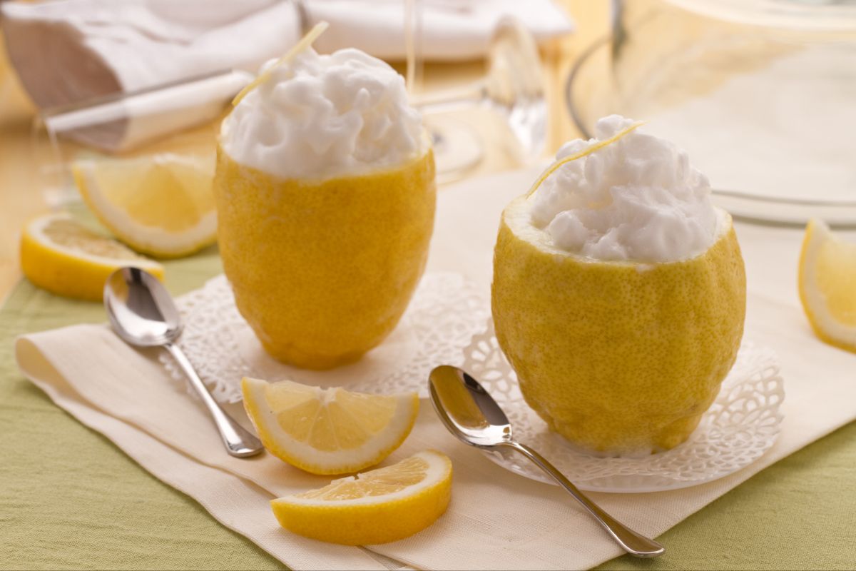Überraschung aus Zitronensorbet und Wodka