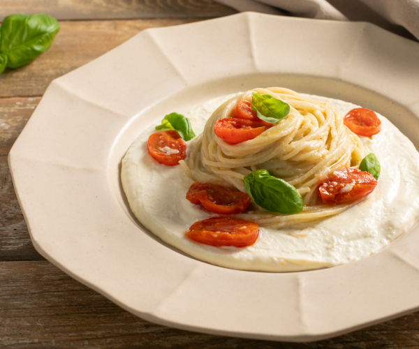 Pasta mit Auberginencreme und Ricotta salata
