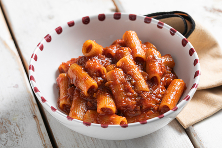 Pasta mit Auberginenragout