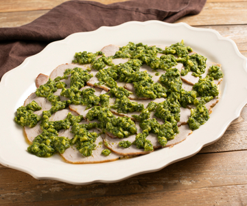Kalter Schweinelendenbraten mit Zucchini-Soße