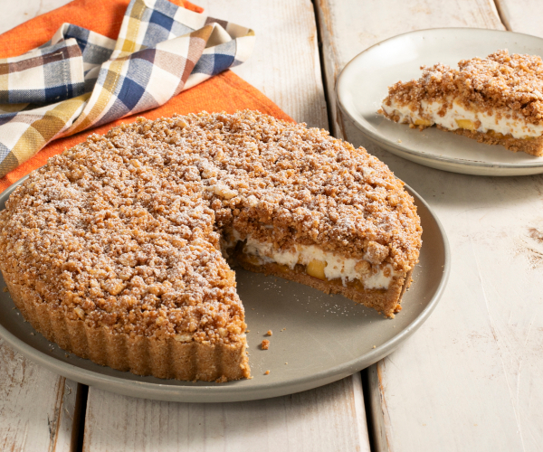 Sbriciolata ohne Backen mit Ricotta-Creme und frischen Pfirsichen