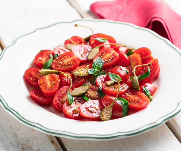 Marinierte Kirschtomaten mit Basilikum