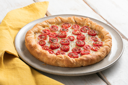 Quiche mit Cherrytomaten und Stracchino